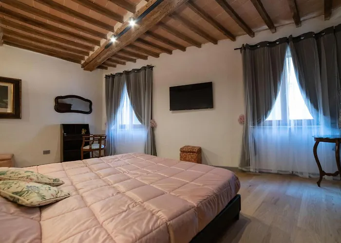 The Rose Apartment *